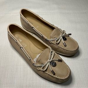 Great Condition Geox Womens Mocassin Flats - Size 8